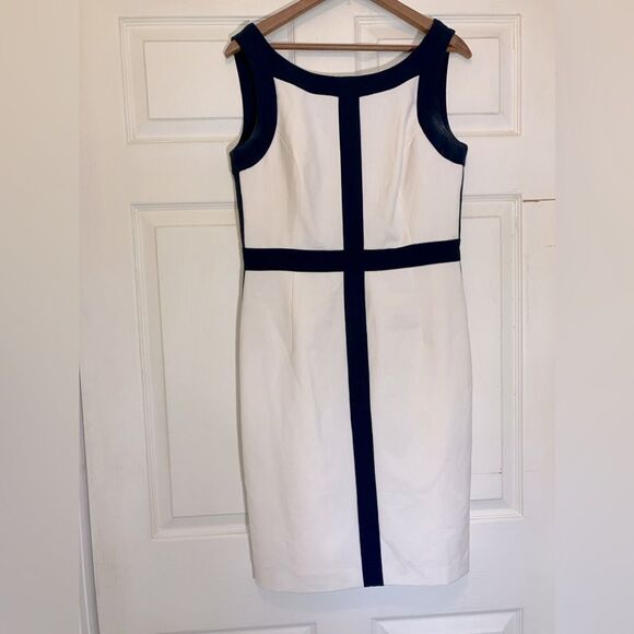 Ellen Tracy Dresses & Skirts - Ellen Tracy sleeveless dress, navy/white pattern, excellent condition, size 10